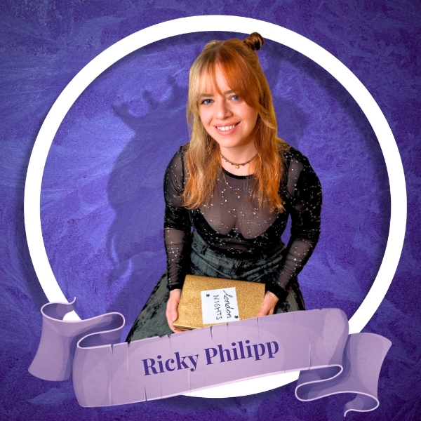 Autorin Ricky Philipp mit einem Lächeln – Autorenprofil